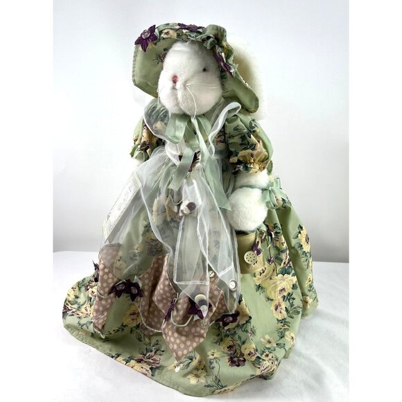 Bunnies By The Bay Abigail Goodness with Tag and Stand - Picture 1 of 8